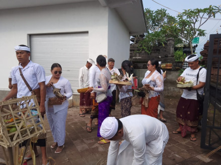 Odalan Kantor Desa